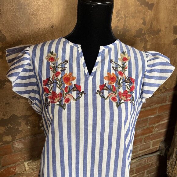 Shein  Embroidered Size Large Woman's Tunic Top EUC 86 - Picture 2 of 10